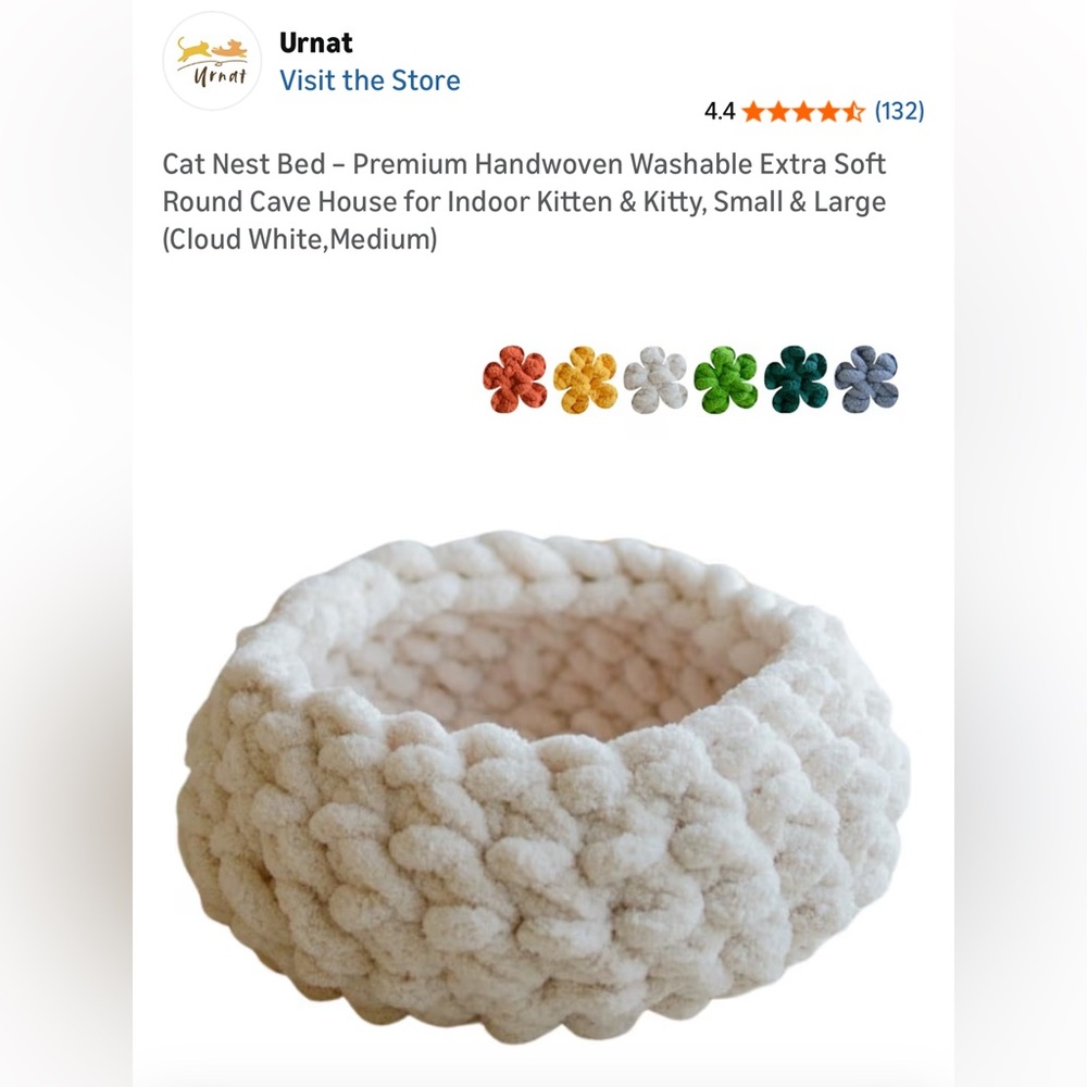 ❌SOLD❌ Urnat brand Chunky Knit Pet Bed in Cloud White/Medium